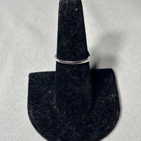 New! Wave Silver Tone Ring Size 7 Costume Jewelry Hypoallergenic - Picture 3 of 6